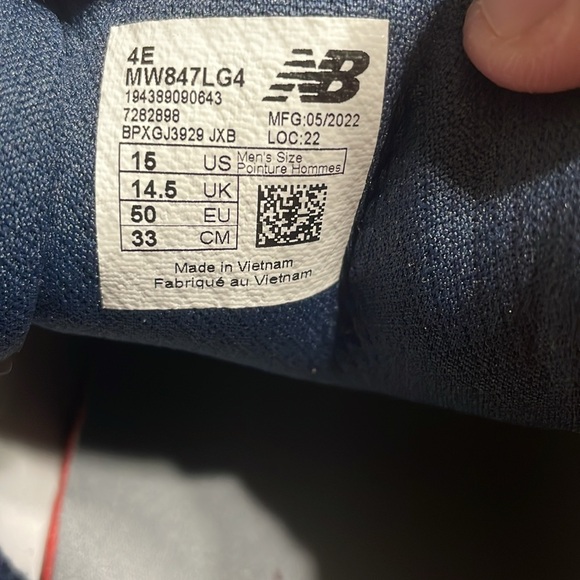 NWOT New Balance 847 v4 waking shoes - Picture 5 of 7